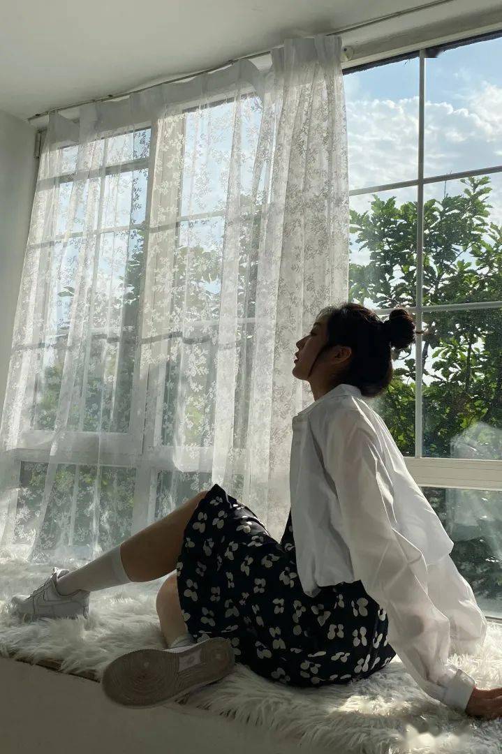 健兴|00后输了，这届95后小花也太会穿了吧！