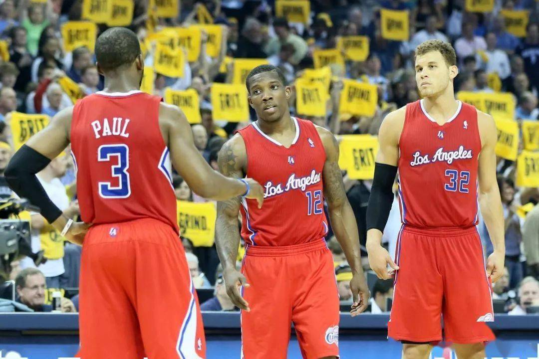 选秀的5名肯塔基大学的球员全部在首轮被选中,被人们称为"肯塔基五虎"