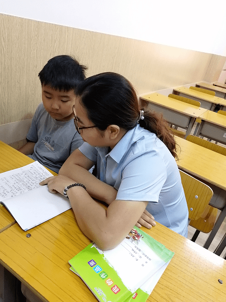 如何成为一个好的英语老师演讲 4dda0d2ce62b4ec3bdfa82c83002ffaf.png