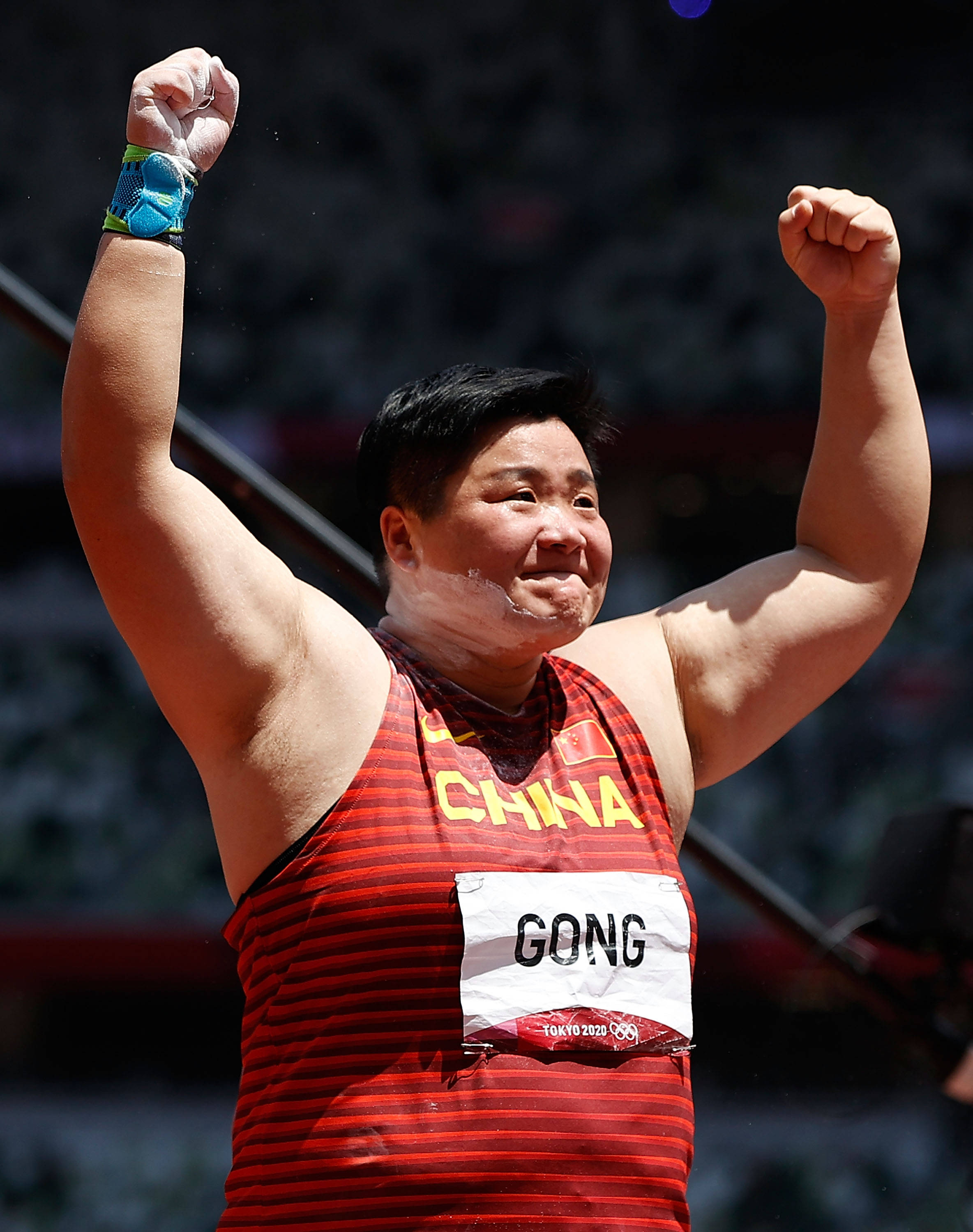 田径女子铅球决赛巩立姣夺冠