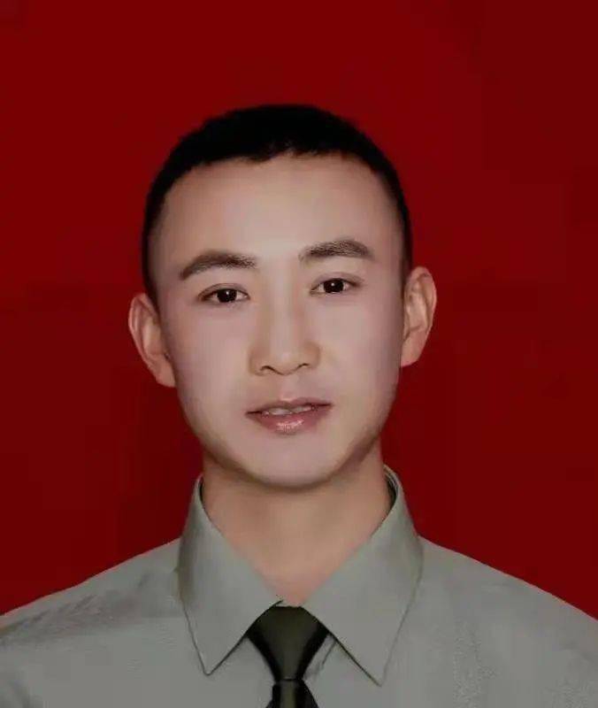 冯波,汉源县九襄镇龙池村3组人,66028部队服役,2020年冯波同志从步枪