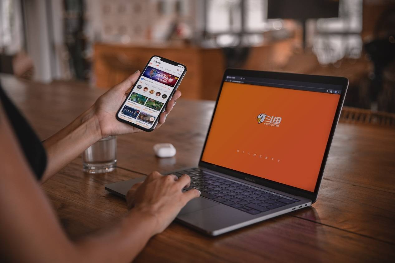 赛事|持续深耕电竞领域，社区化的斗鱼继续领跑直播下半场