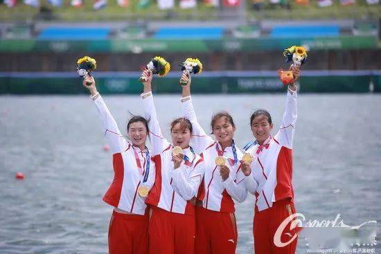 高小微:这是什么"神仙解说"!网友感叹:中国语言的浪漫