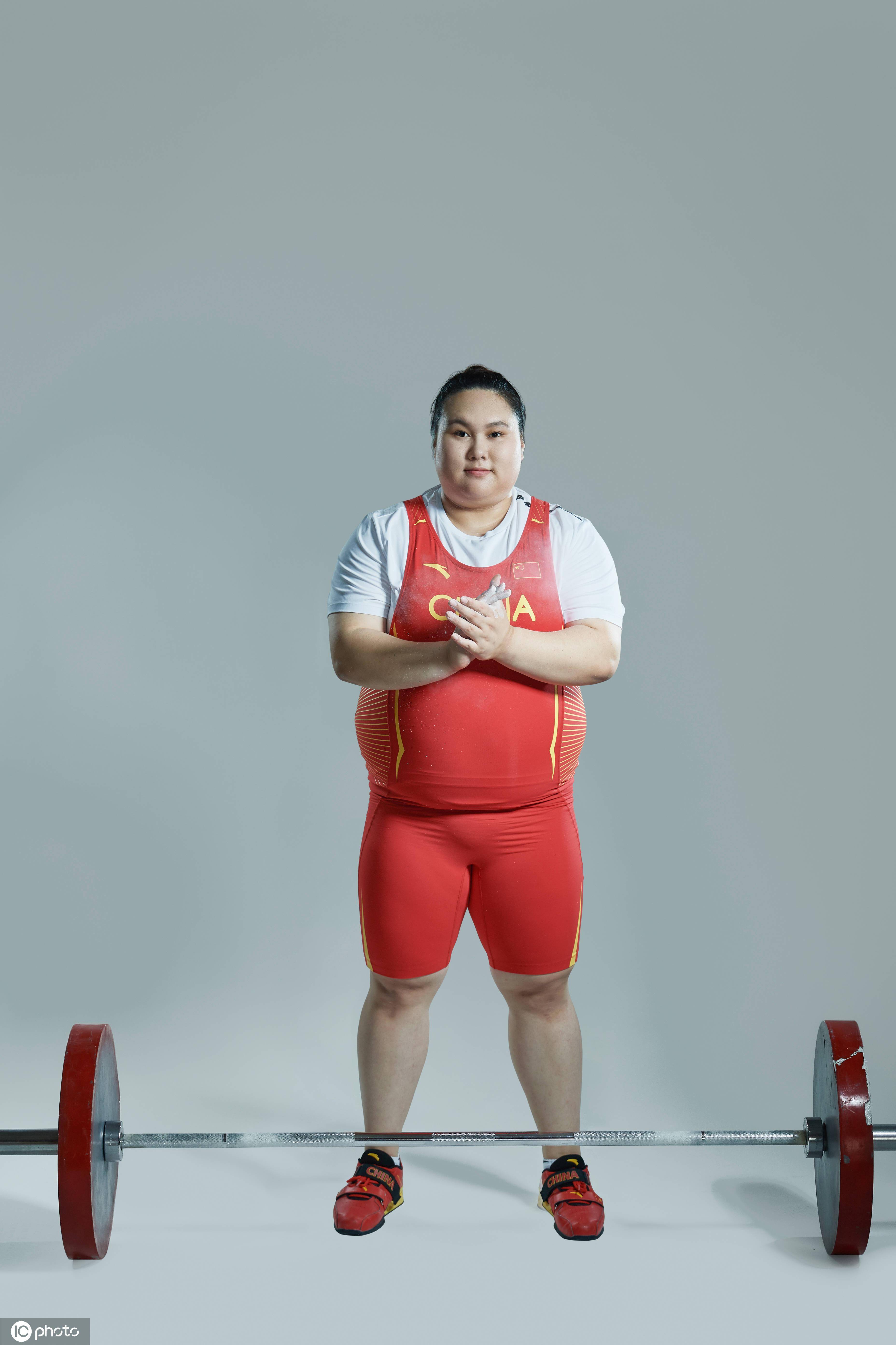 雯如泰山李雯雯力克劲敌赢下举重队第7金中国第29金来了