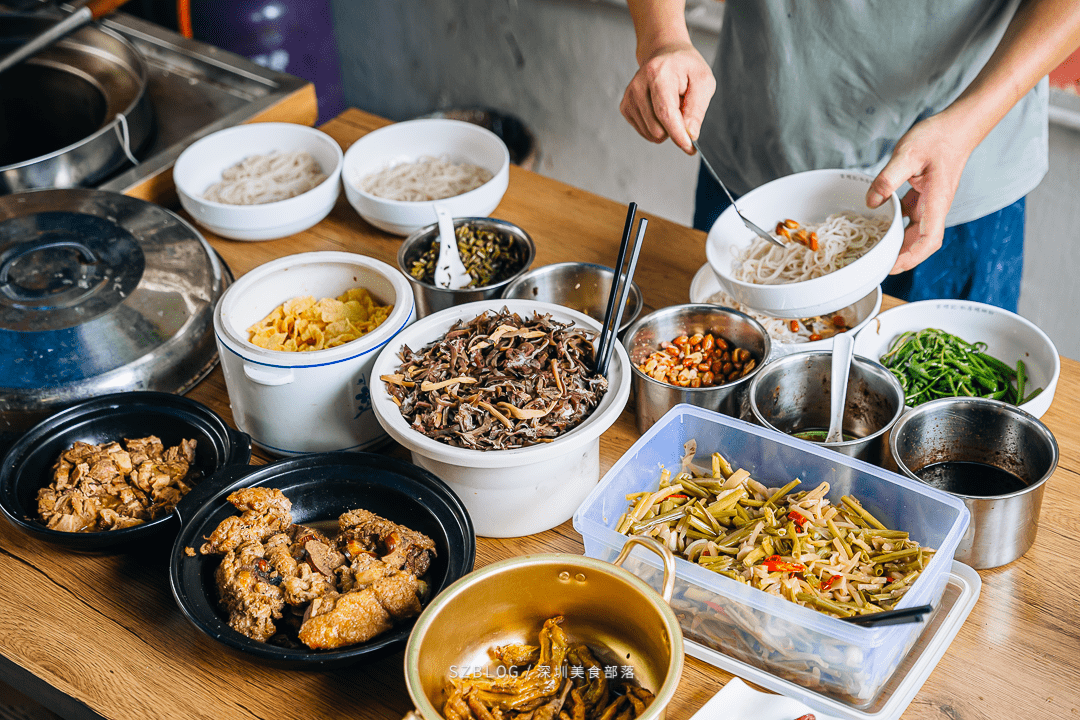 「17元/碗，料隨便加，粉免費續」 熱愛美食 第13张