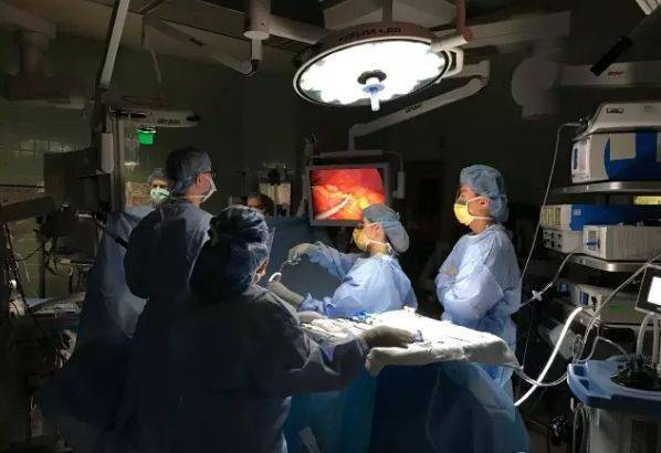 26张照片带你了解美国的手术室大开眼界