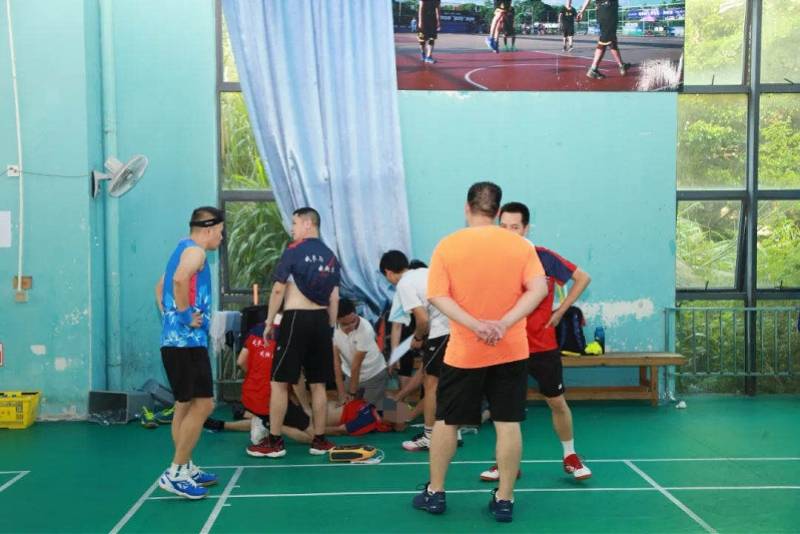 抢救|深圳AED又救4人！其中1人突发心梗，差点没命