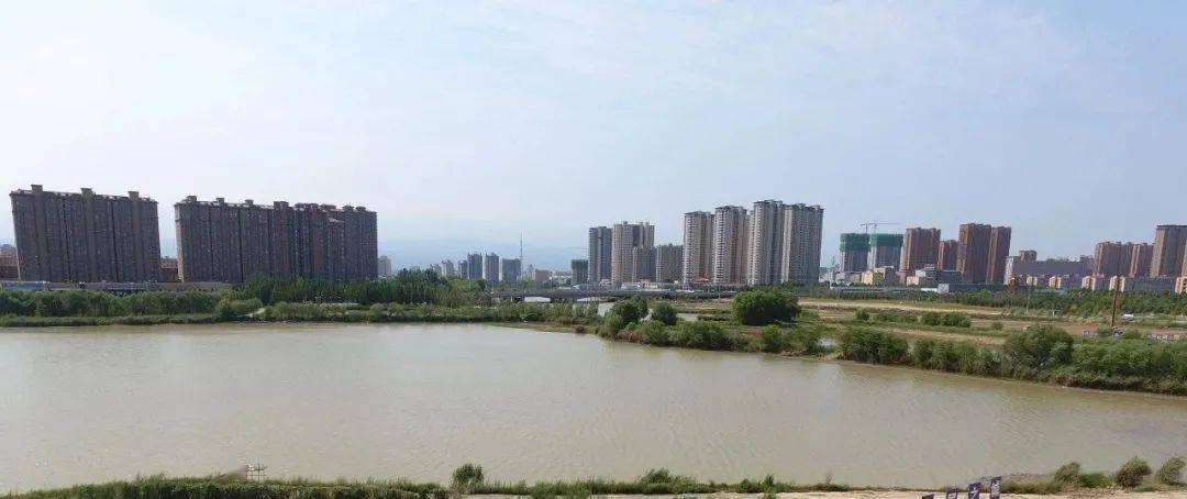 堯夢湖公園現狀實景堯夢湖公園位於舜帝街以南,大禹學校,運城值業