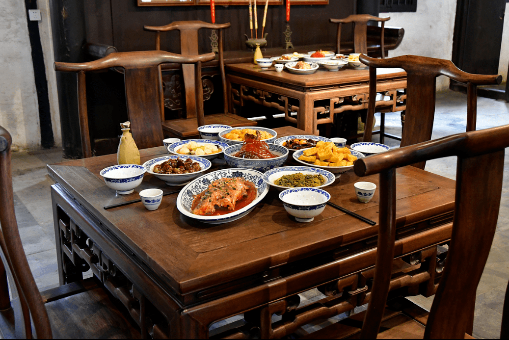 八仙桌是什么八仙桌一摆八方宾客来