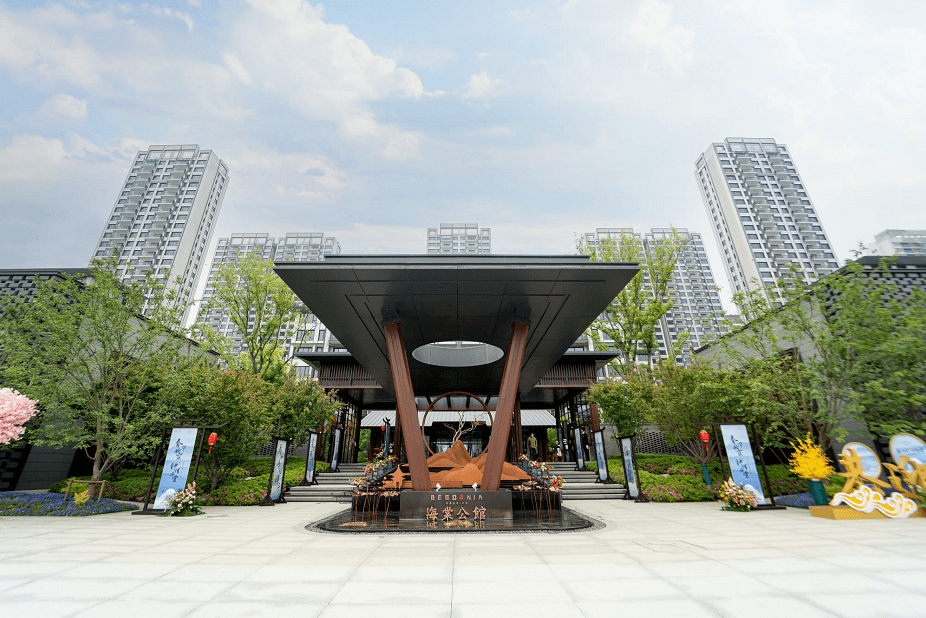 亚新集团荣膺2021中国房地产高成长性品牌企业