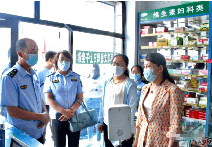 石钟琴调研我旗重点场所疫情防控工作