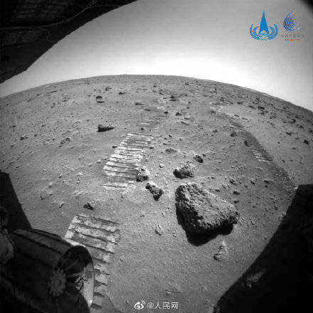 火星|祝融号行驶里程超800米 正穿越复杂地带