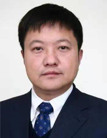 刘明哈尔滨医科大学附属第二医院副院长,博士生导师,教授.