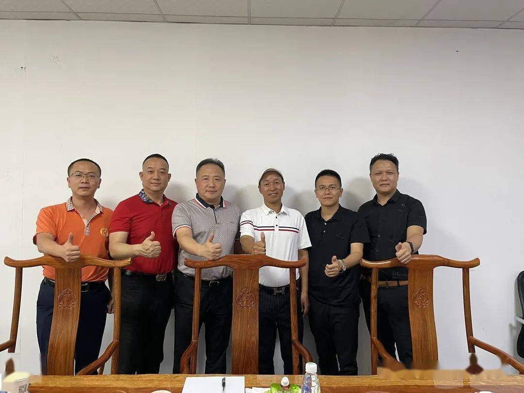 华商书院总部领导、江珠校友会常委学兄一起走进汉宇集团及佳宏科技