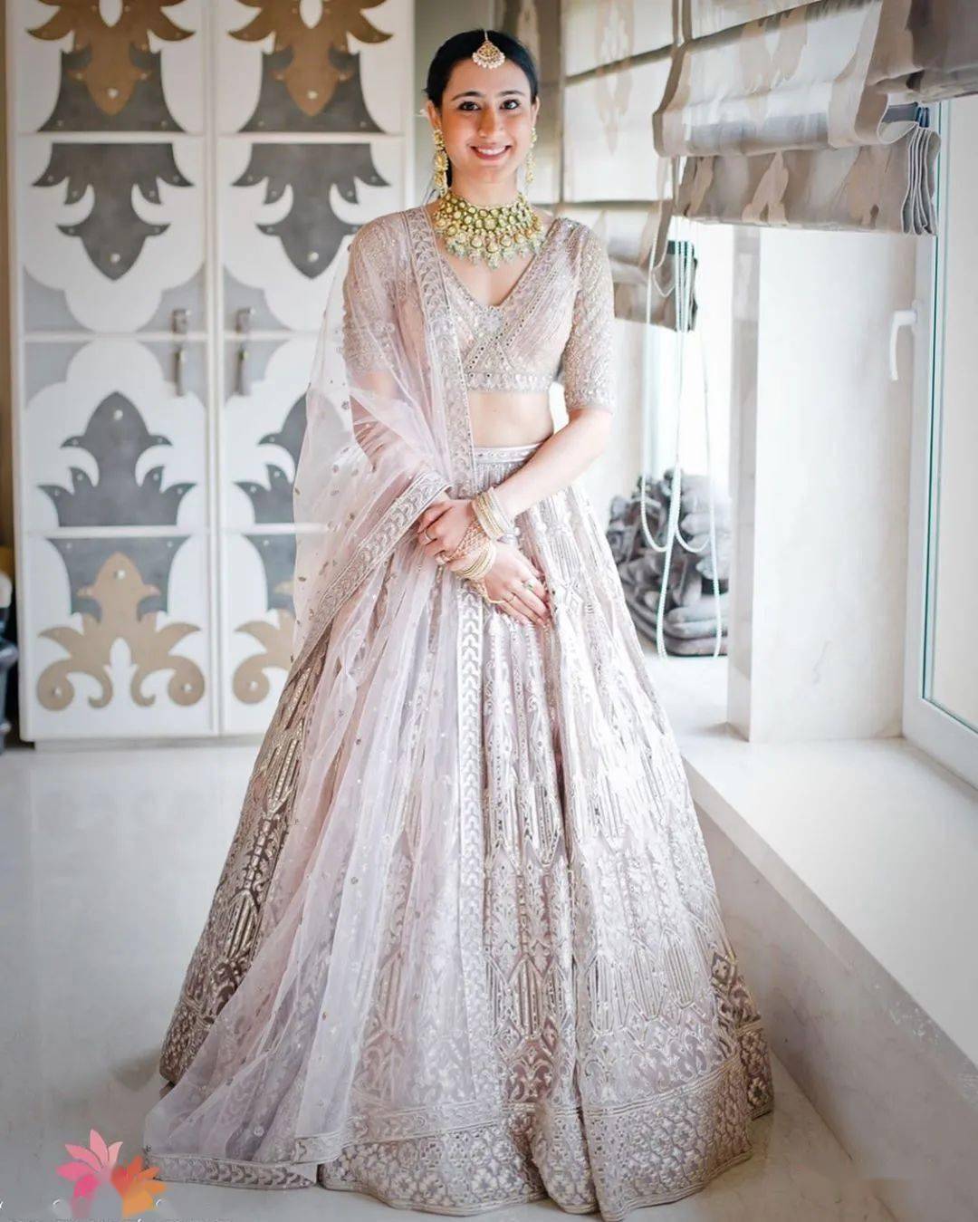 爱好者|「披帛」怎么围才好看？来看百变「披巾」的异域联动