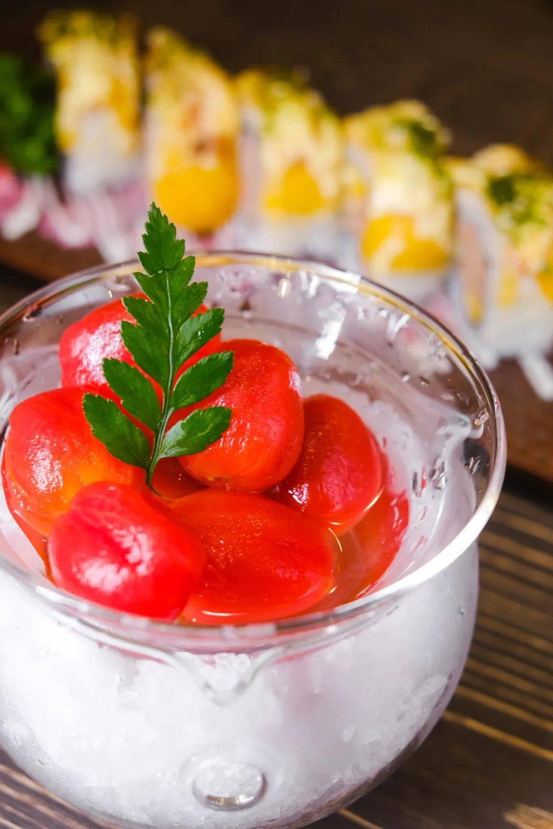 颜值超高日本人当作"初恋味道"的可尔必思荔枝味的冰镇圣女果……"喂!