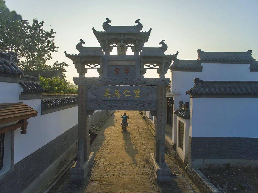 万寿镇以红色之笔绘就乡村振兴新画卷