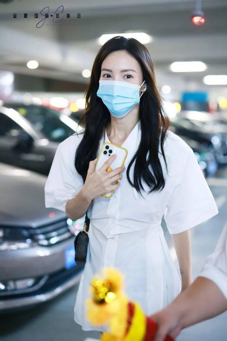 杨采钰|杨采钰，最会穿裙子人设不倒