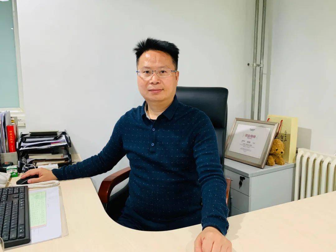 富士康优秀厂长蒋燚他还是曾经那个少年