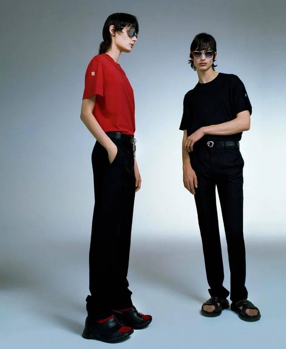 因为|穿拖鞋，爽。一直穿拖鞋，一直爽！