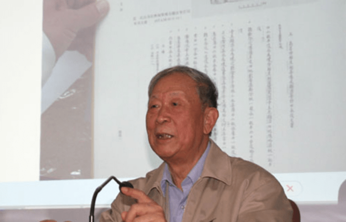 武汉大学教授,博士生导师朱雷先生!