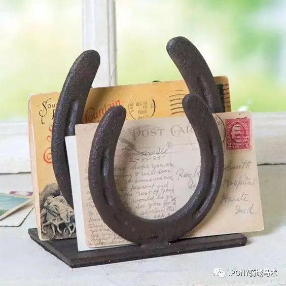 上面这些脑洞大开,各种将马蹄铁巧妙利用的创意是否让你产生了一丝丝