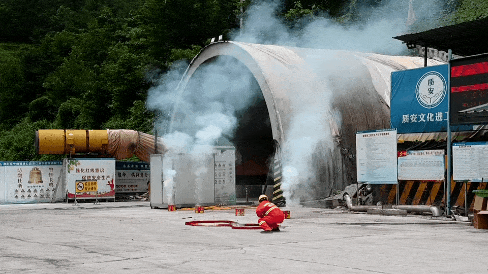 终点为马岙村,由于隧道为山岭隧道,且邻近县城,项目开展面临着重重