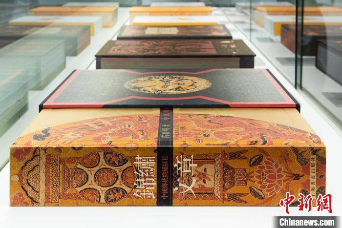 袁银昌|海派书籍设计师袁银昌：书的美有助将“书香”传递给更多人