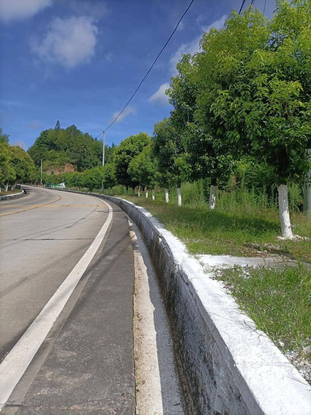 边沟清扫干净整洁惠安分中心一站一主题公路文69化建设融合地域特色