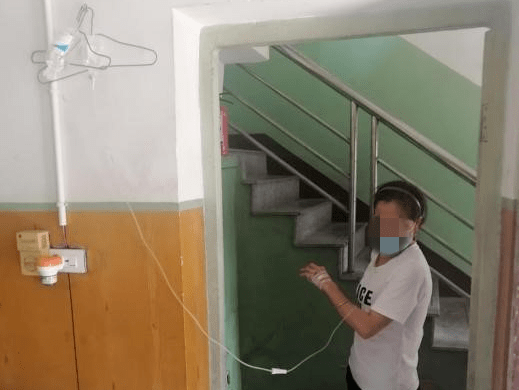 疫情|衣架当吊瓶架？查！这家诊所“不简单”