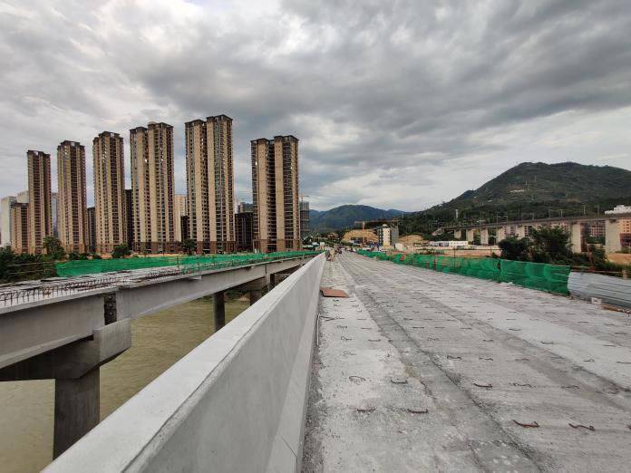 永泰三环路桥里大桥全幅贯通_永泰县