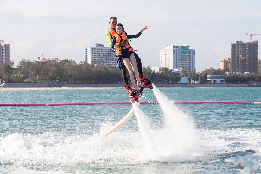 一起玩海上运动with you