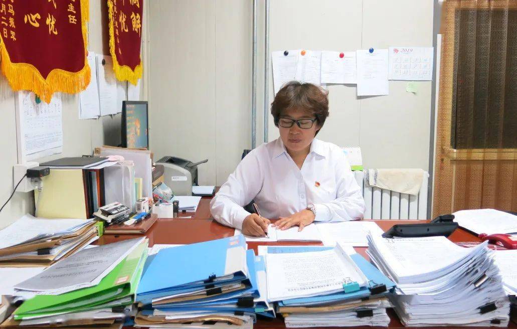 寻找最美信访干部赵春红以真情换真心做老百姓的贴心人