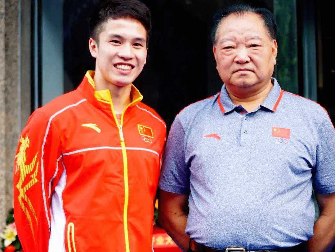 咸宁火焰蓝伴您一起重温党史中国奥运金牌第一人许海峰