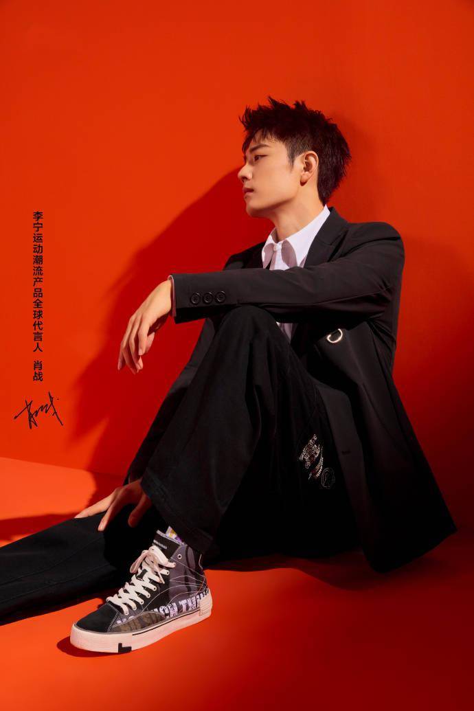肖战李宁全新广告大片出炉对他的心动不止一刻