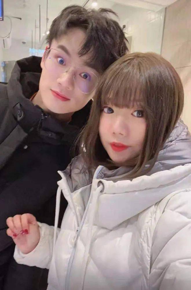 kpl"宠妻狂魔"有哪些?梦泪给校花女友巨额红包,最拼的是瓶子_丸子