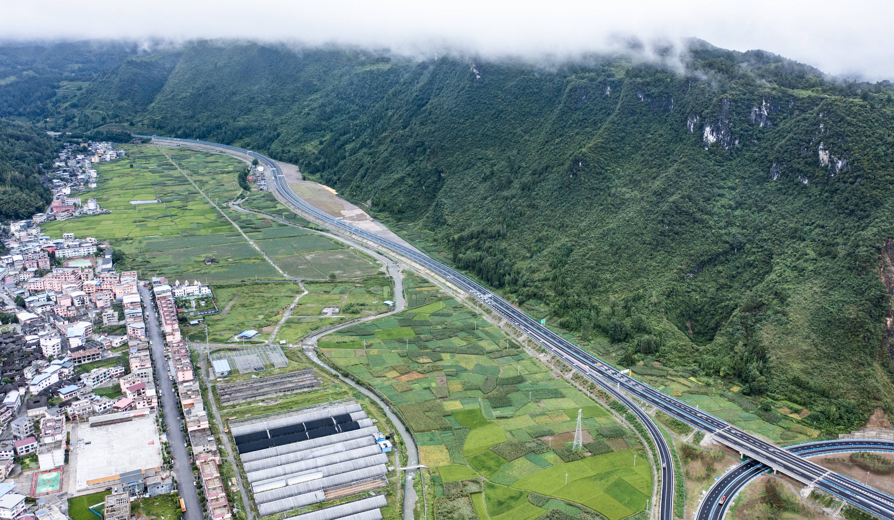 秀山印江高速秀山段图片