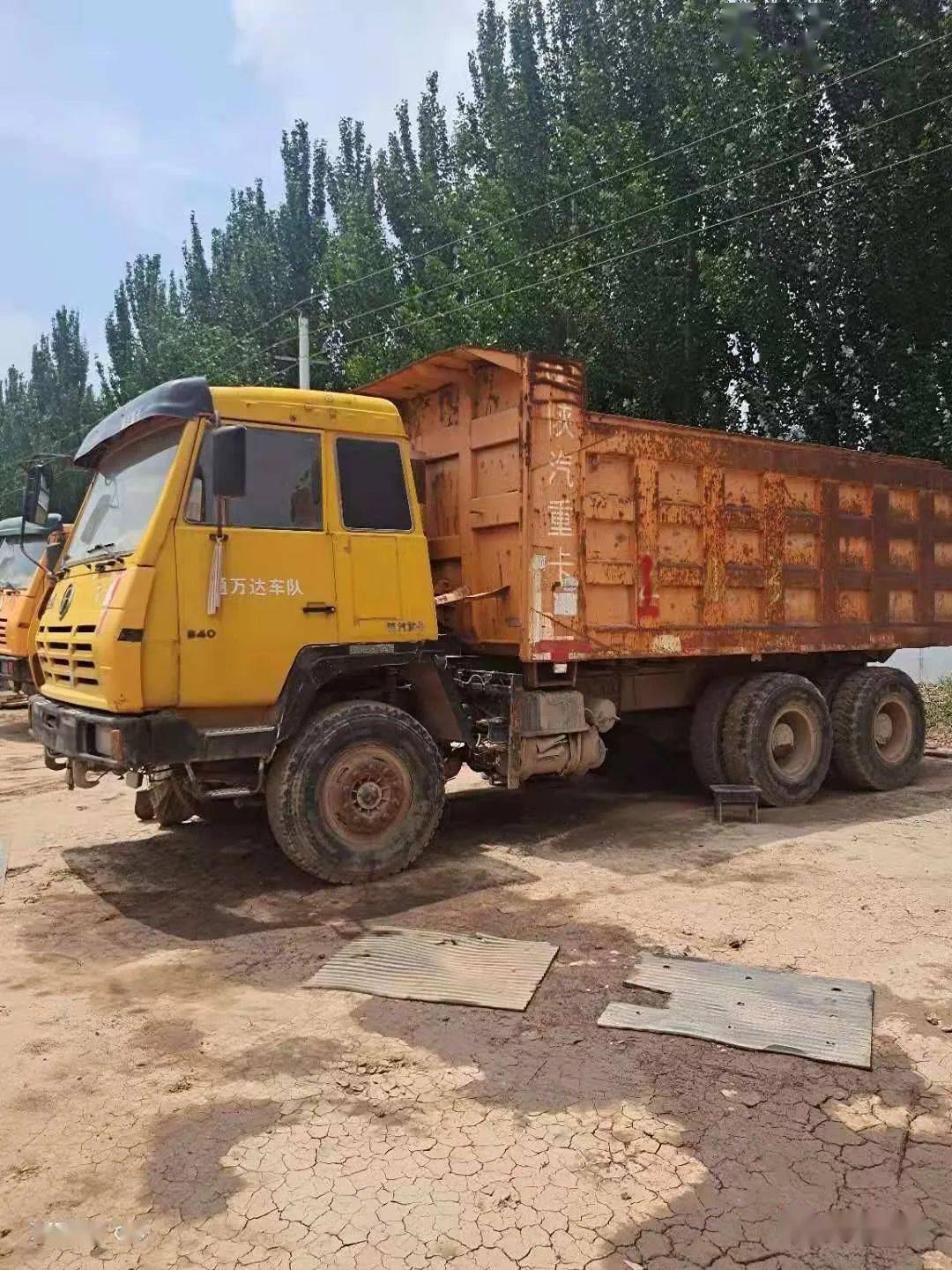 榆次出售两辆奥龙工程车!_年以上