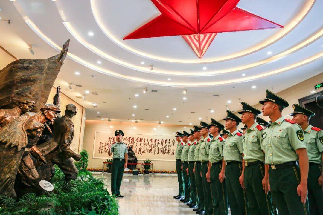 "五式"教育走进官兵课堂_政治