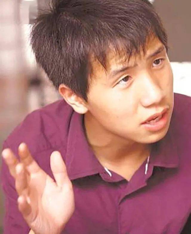 冒死救7人,成为奥运火炬手,汶川地震中的15岁小英雄,迎来12年牢狱之灾