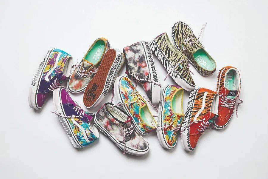 品牌|上次 6000 元的 Vans 联名又来了！本月新鞋一个比一个难抢！有双今天就登记！