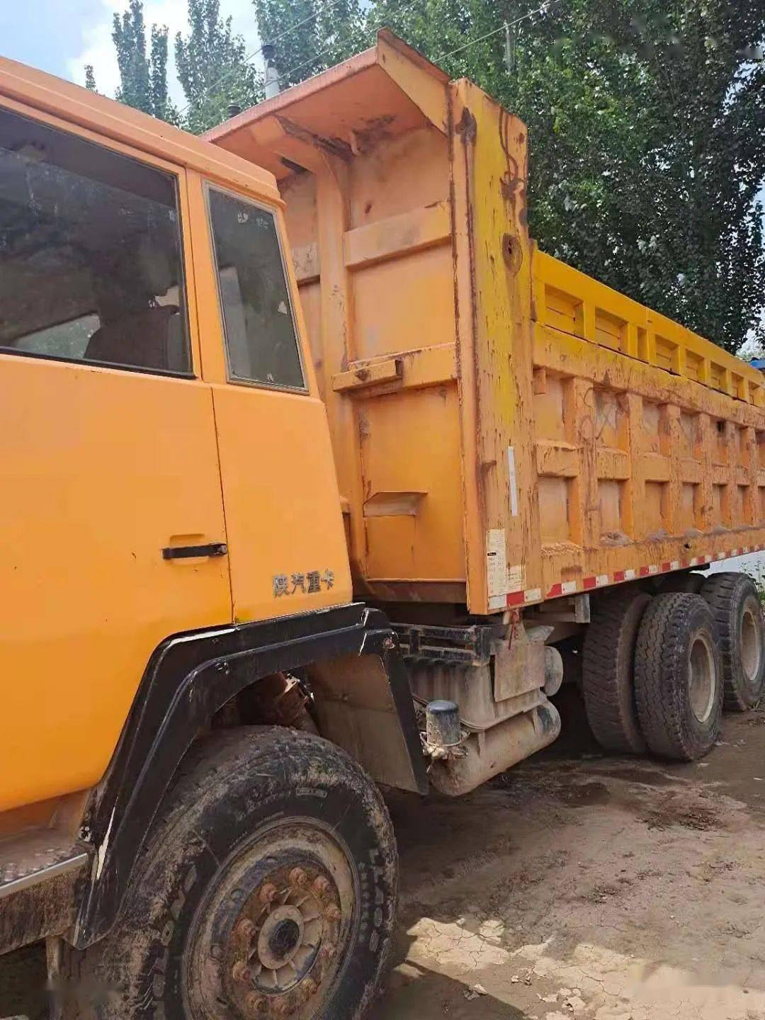 榆次出售两辆奥龙工程车!_年以上