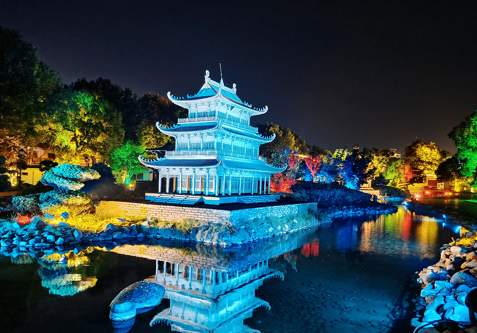 岳阳楼景区夜景图片