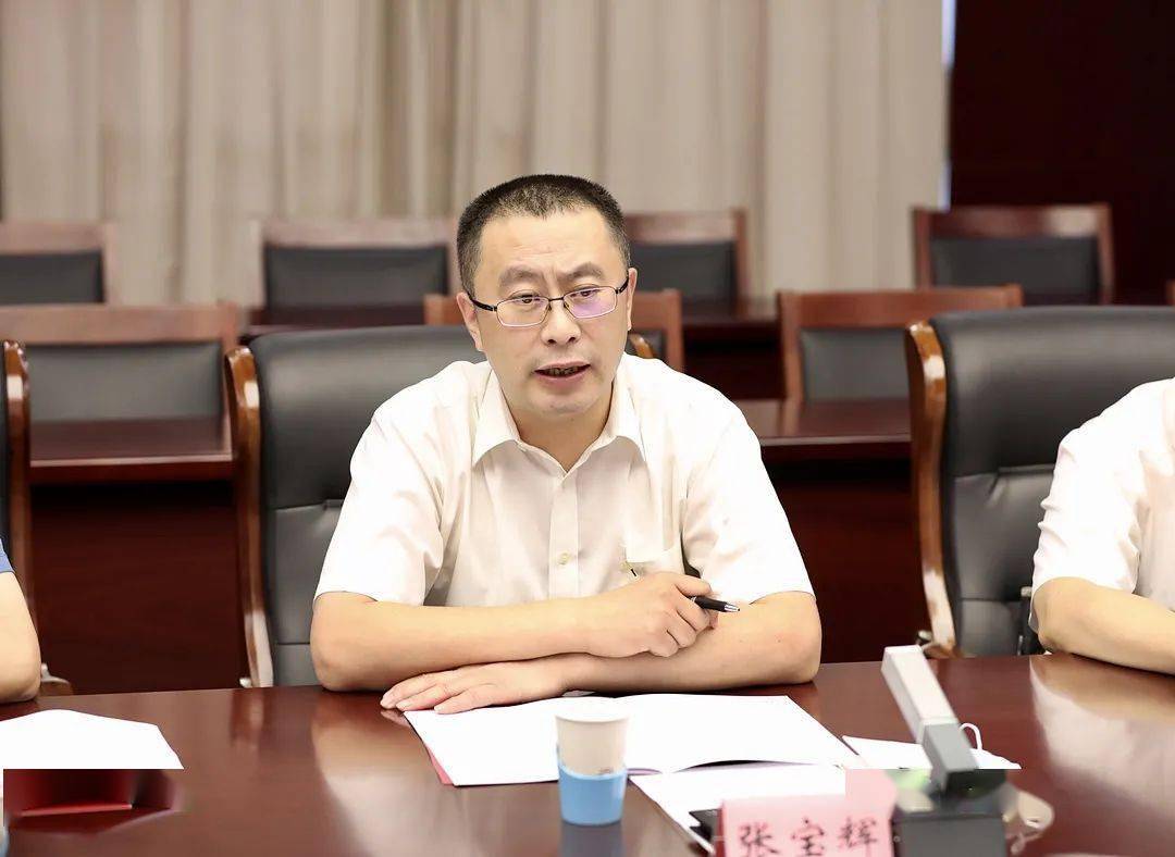 张宝辉表示将积极支持省乡村振兴局工作,充分发挥保险功能作用,守住不