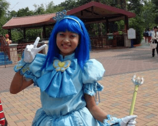 知名童星去世8个月，妈妈晒其旧照太悲痛，粉丝暖心安慰惹人泪目