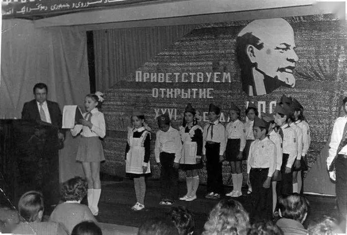 另类影集阿富汗战争中的苏联孩子