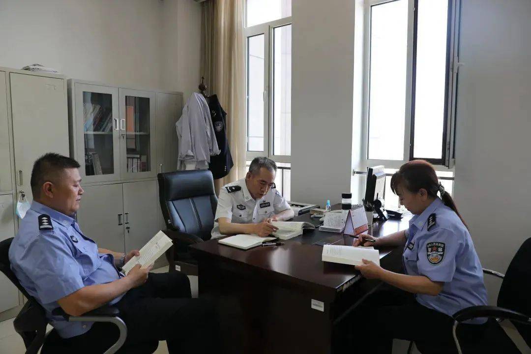 来源:监狱管理局队伍教育整顿领导小组办公室审 核:葛志远图文编辑