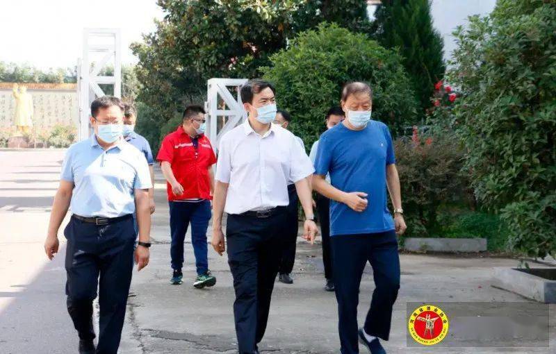 辉县市市委书记刘军伟莅临寿酒集团调研灾后恢复生产情况