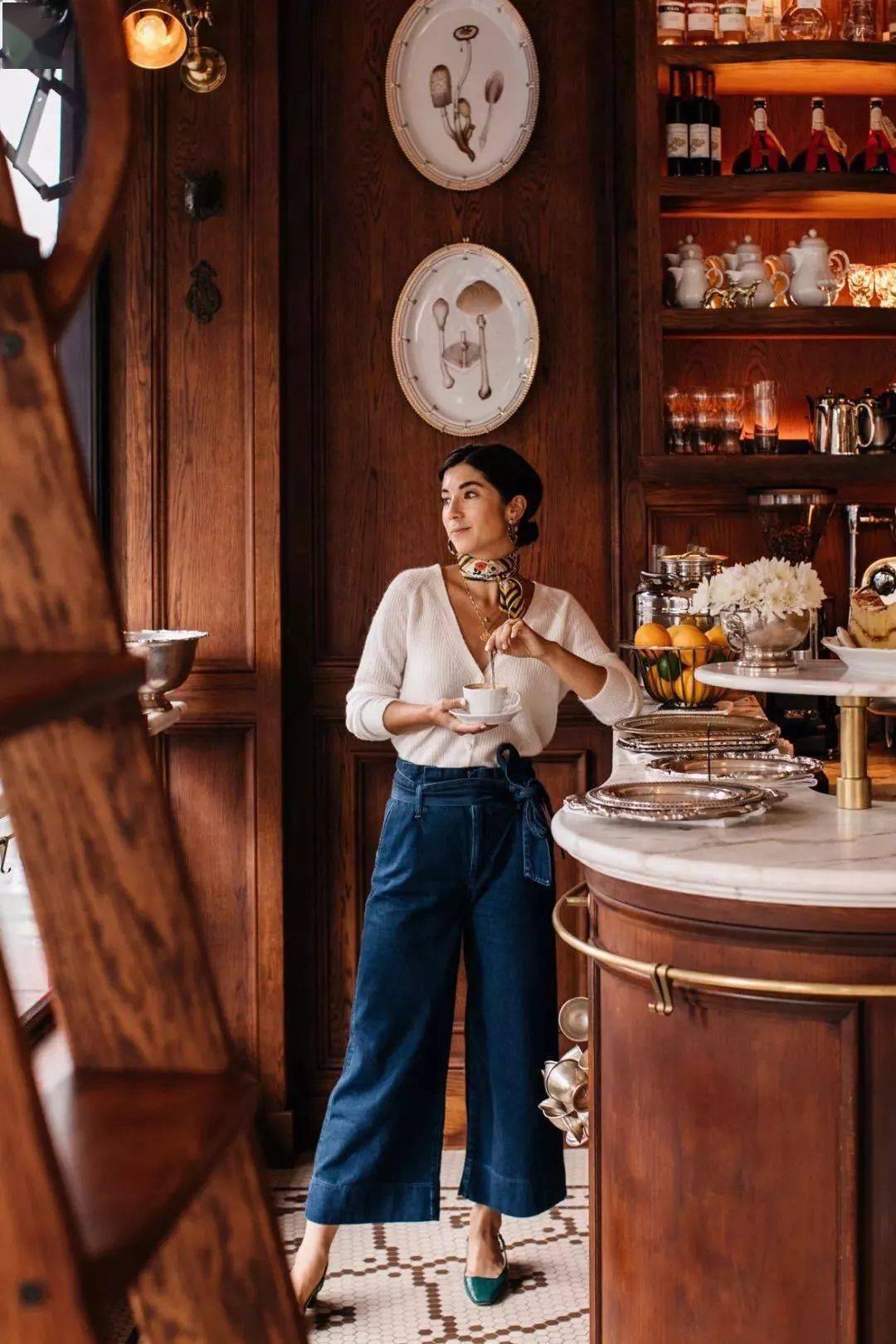 蓝色|初秋换季穿“ 奶奶衫 ”呀，太好穿了！