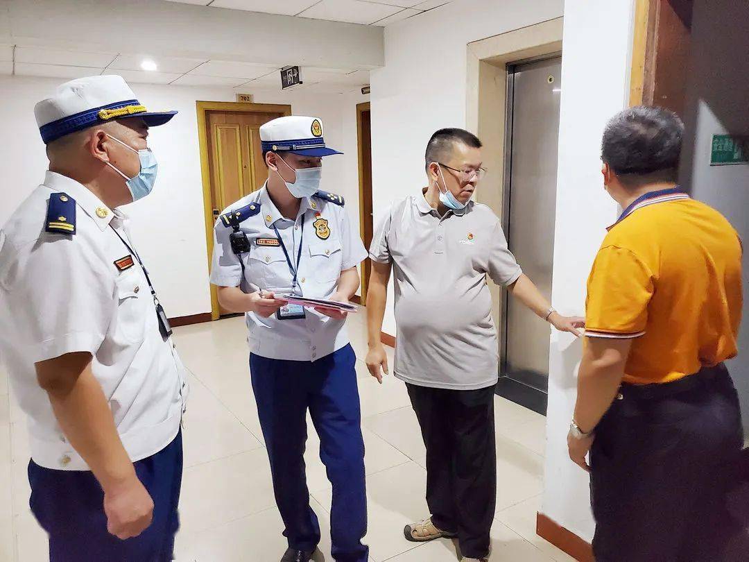 增城区区委常委政法委书记李永盛副区长张锦海带队对火灾隐患重点地区